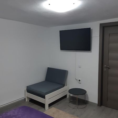 Apartament Magnolia Nearby City Center With Parking Hermannstadt Exterior foto