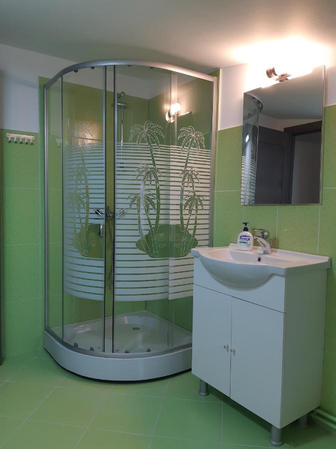 Apartament Magnolia Nearby City Center With Parking Hermannstadt Exterior foto