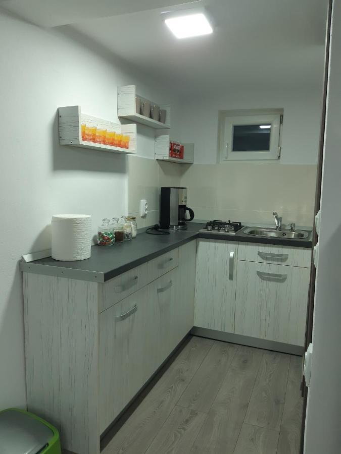 Apartament Magnolia Nearby City Center With Parking Hermannstadt Exterior foto